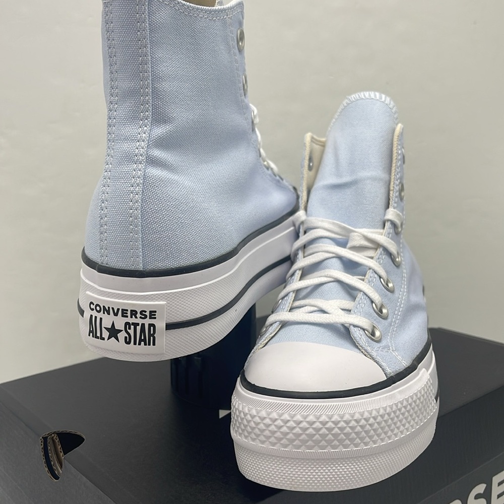 Converse WMNS Platform Sneakers A10644F
CTAS LIFT. HI BLUE SUPERMOON/NATURAL IVR - Picture 8 of 16